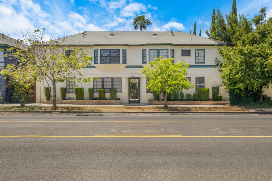 More Photos Of 1215 S Fairfax Ave, Los Angeles Apartments For Sale