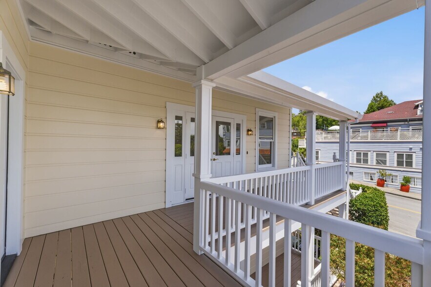 More Photos Of 499-503 Magnolia Ave, Larkspur Storefront Retail Residential For Sale