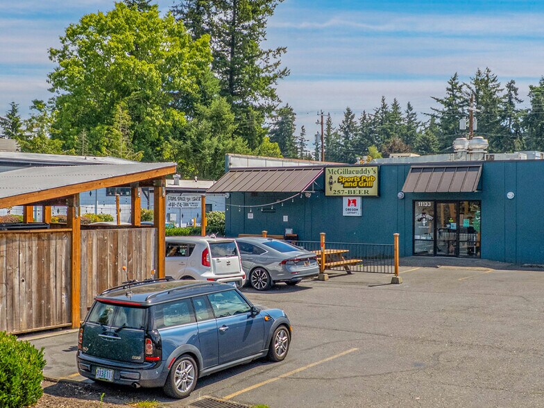 More Photos Of 11131 NE Halsey St, Portland Restaurant For Sale