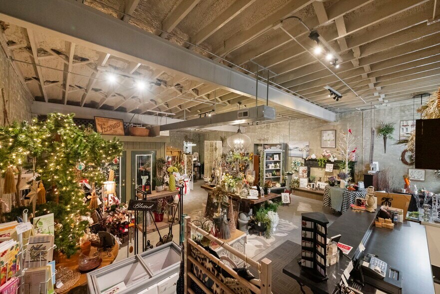 More Photos Of 116 W 3rd St, Brookston Storefront Retail Office For Sale