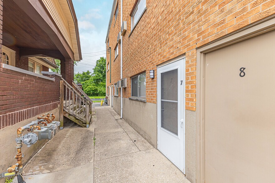 More Photos Of 9495 Reading Rd, Cincinnati Apartments For Sale