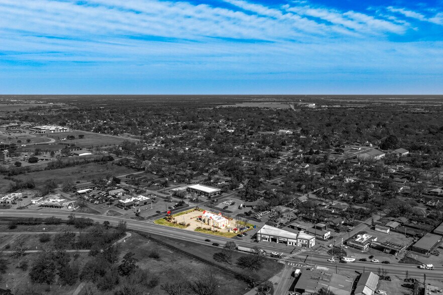 More Photos Of 1014 W Moore Ave, Terrell Restaurant For Sale