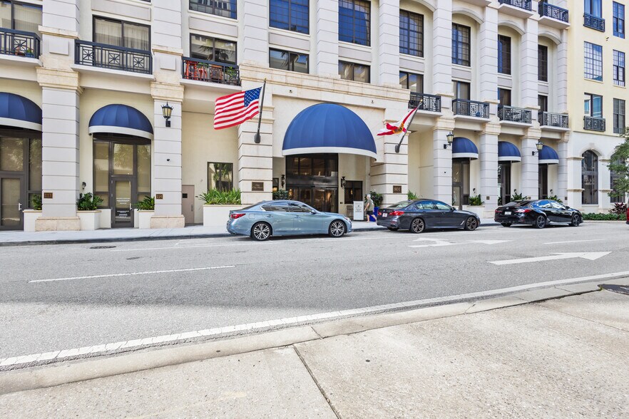 More Photos Of 801 S Olive Ave, West Palm Beach Apartments For Lease