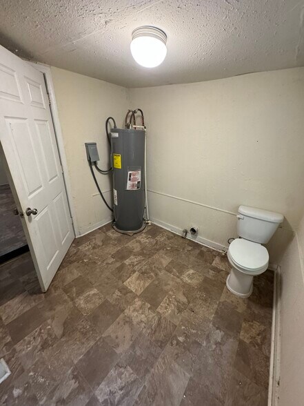 More Photos Of 403 Greenville St, Abbeville Apartments For Sale