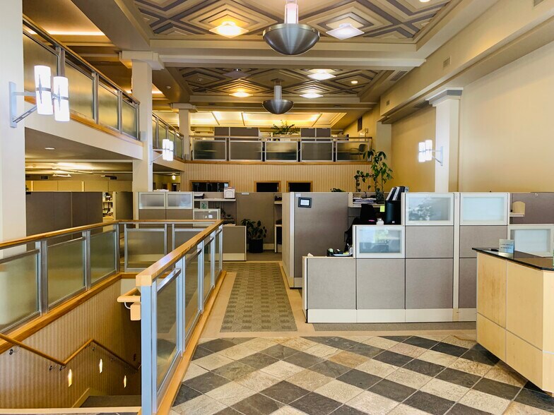 More Photos Of 1315 Cornwall Ave, Bellingham Office For Sale