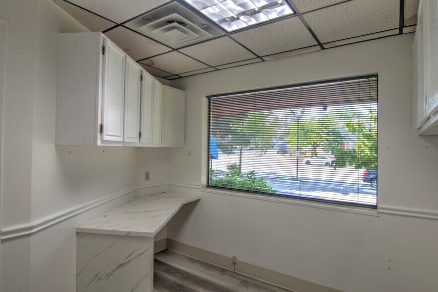 More Photos Of 1400 Wedekind Rd, Reno Office For Sale