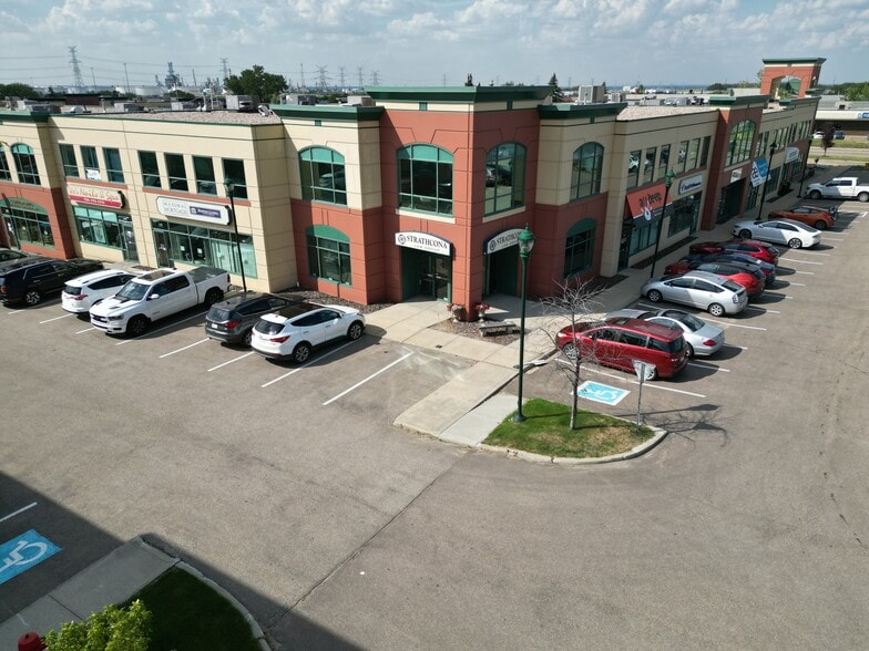 More Photos Of 150 Chippewa Rd, Sherwood Park Flex For Sale