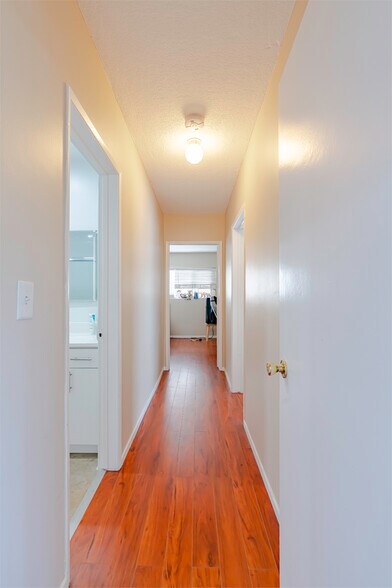 More Photos Of 741 S Hobart Blvd, Los Angeles Apartments For Sale