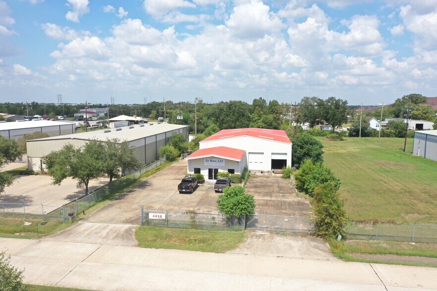 Primary Photo Of 4232 South Dr, Houston Warehouse For Sale