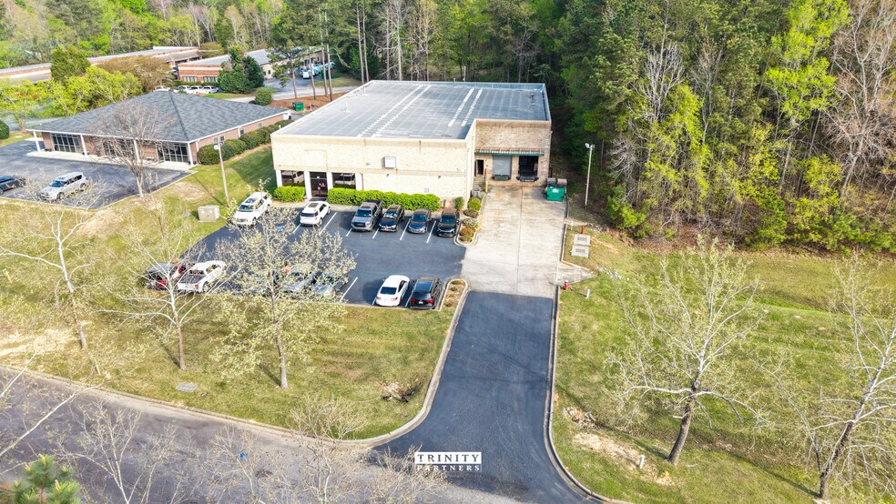 More Photos Of 115 Westpark Blvd, Columbia Manufacturing For Sale