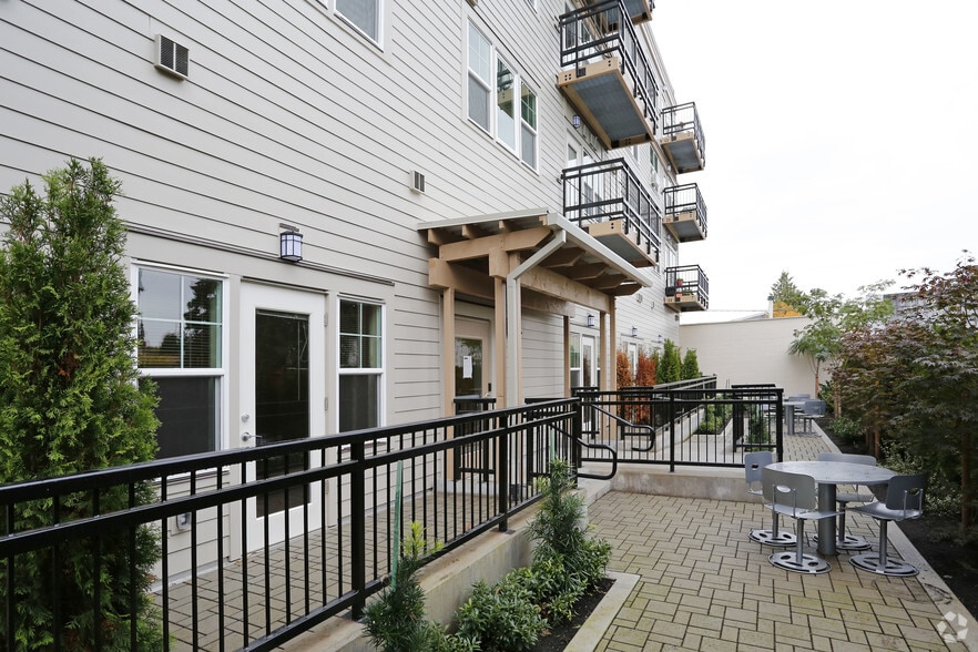 More Photos Of 4419-4439 NE Fremont St, Portland Apartments For Sale