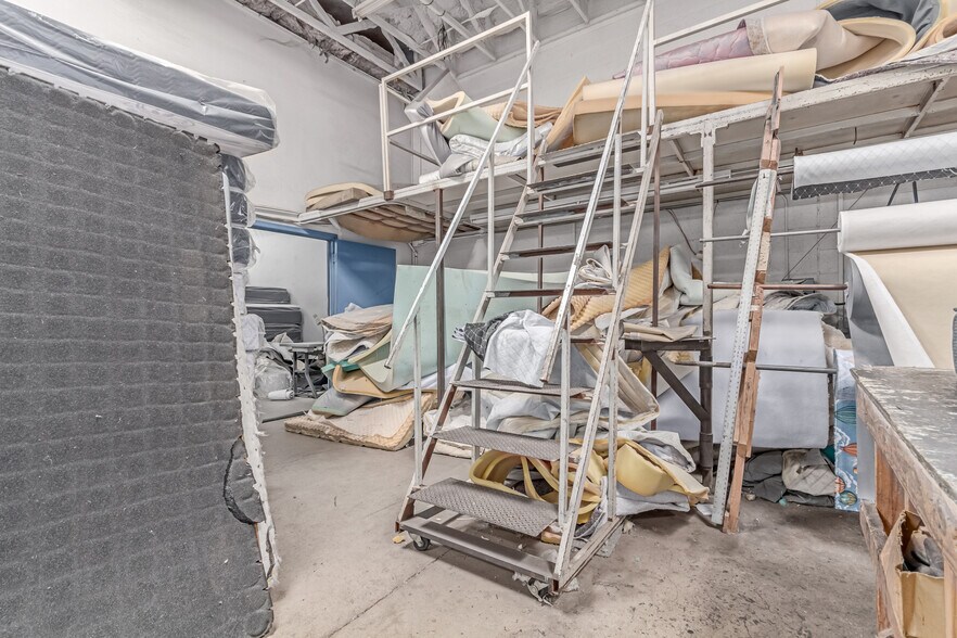 More Photos Of 6016 N 57th Ave, Glendale Warehouse For Sale