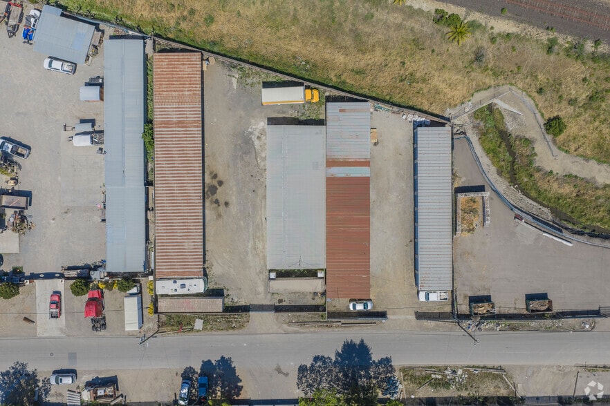 More Photos Of 29480 Pacific St, Hayward Self Storage For Sale