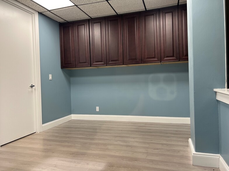 More Photos Of 4700 NW 2nd Ave, Boca Raton Office For Sale