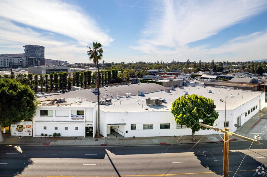 Primary Photo Of 3049 La Cienega Blvd, Culver City Warehouse For Lease