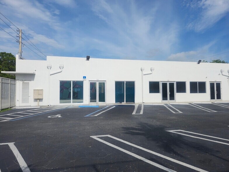 More Photos Of 219 NW 20th St, Miami Freestanding For Lease