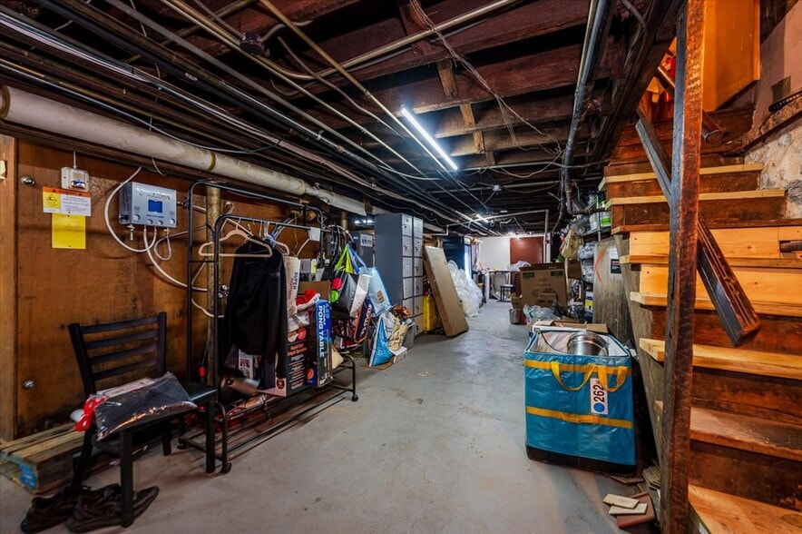 More Photos Of 2918 Bruckner Blvd, Bronx Bar For Sale