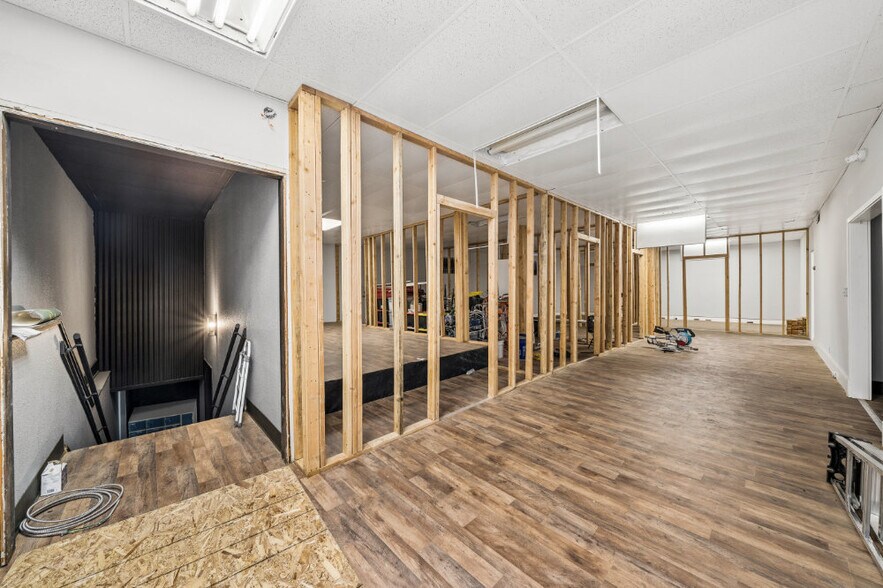 More Photos Of 2015 1st St, Tillamook General Retail For Sale