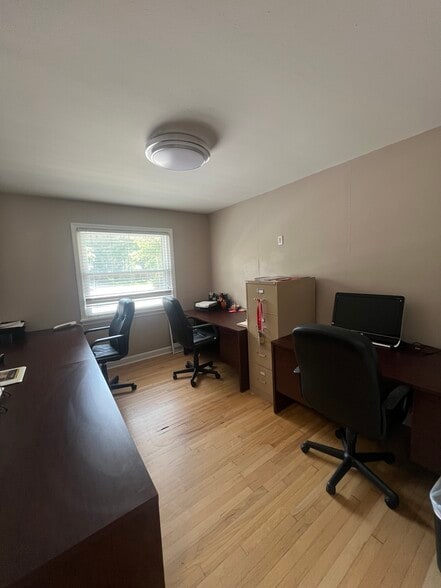 More Photos Of 537 Folly Rd, Charleston Medical For Lease