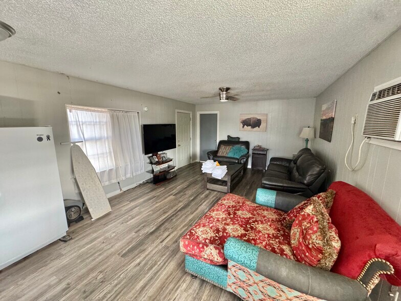 More Photos Of 8895 US-67 Hwy, Cleburne Trailer Camper Park For Sale