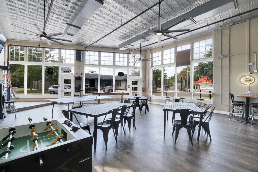 More Photos Of 2695 Post St, Jacksonville Freestanding For Sale