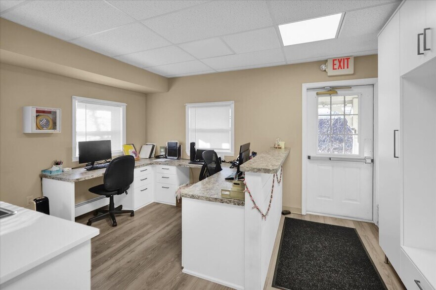 More Photos Of 612 Reading Ave, West Reading Office For Sale