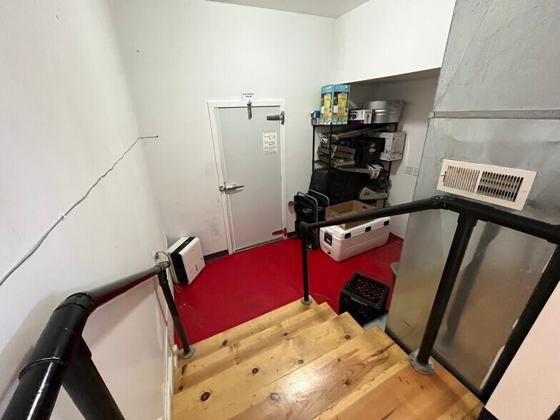 More Photos Of 120 W Temperance St, Ellettsville Restaurant For Sale