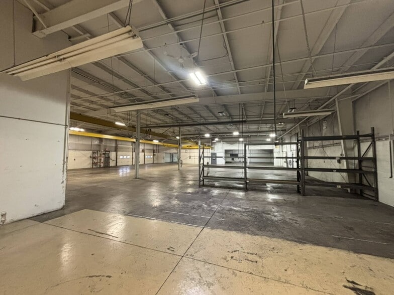 More Photos Of 2081 Division St, Palmyra Manufacturing For Lease