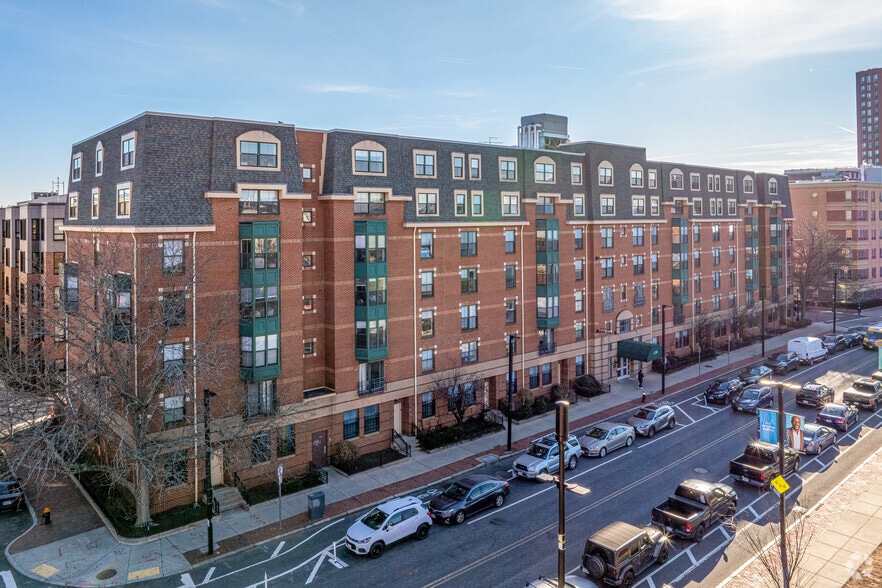 Primary Photo Of 801 Tremont St, Boston Apartments For Lease