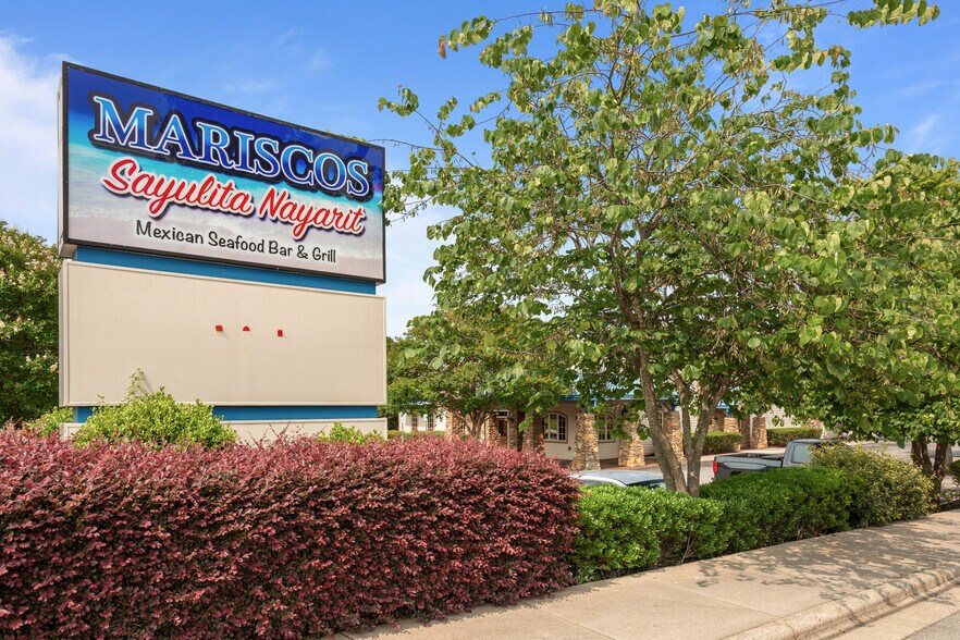 More Photos Of 619 Regional Rd, Greensboro Restaurant For Sale