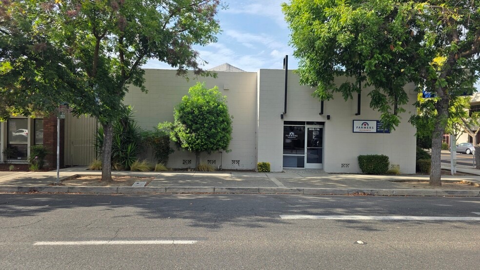 More Photos Of 1103 14th St, Modesto Office For Sale