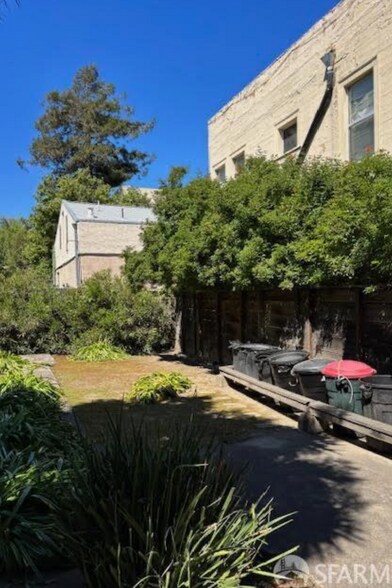 More Photos Of 210 Tunnel Ave, Richmond Apartments For Sale
