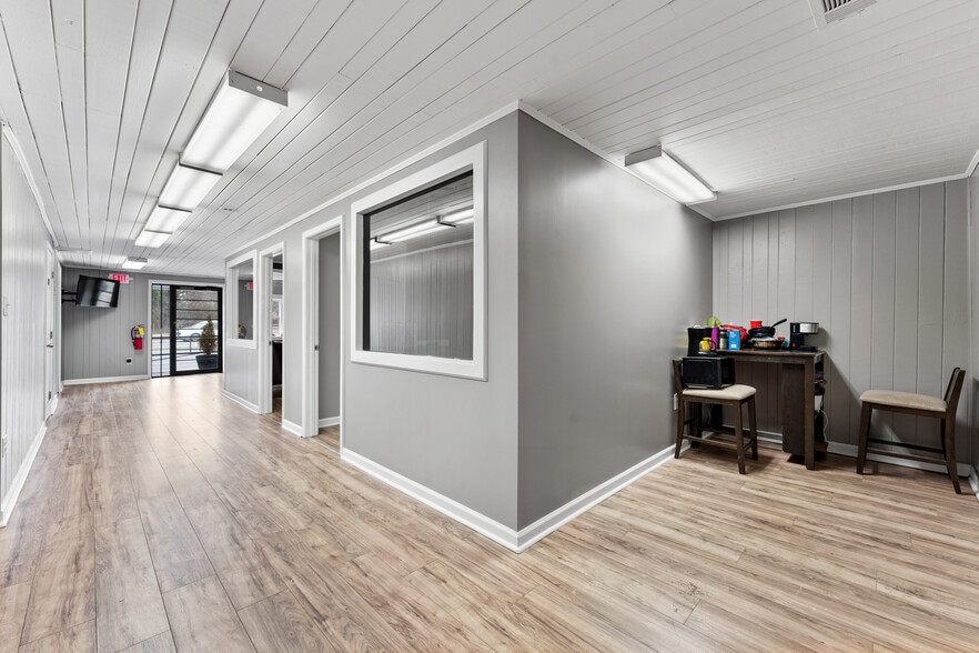 More Photos Of 3705 Buford Hwy, Duluth Auto Dealership For Sale