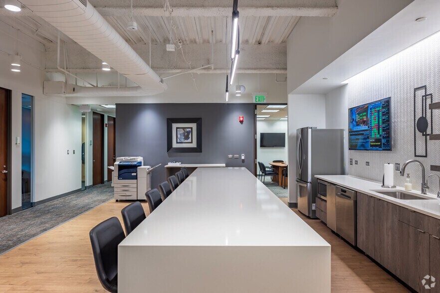 More Photos Of 600 17th St, Denver Coworking Space