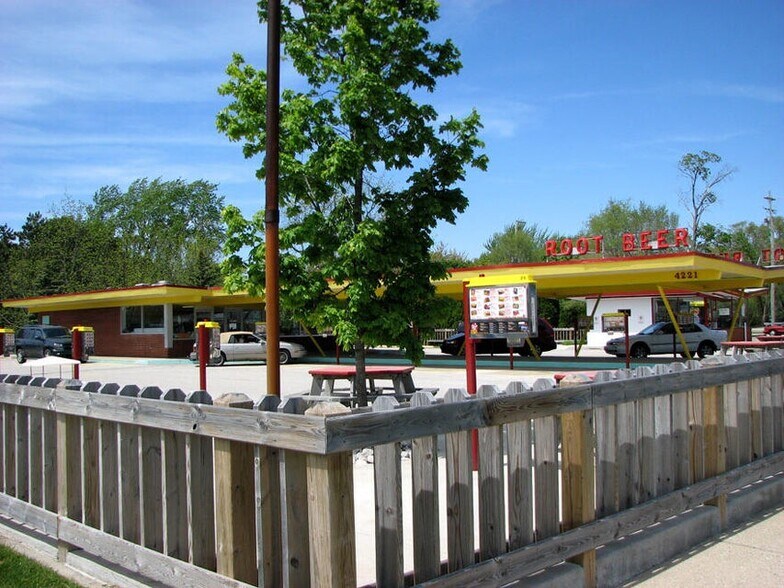 More Photos Of 4221 Grand Haven Rd, Muskegon Fast Food For Sale