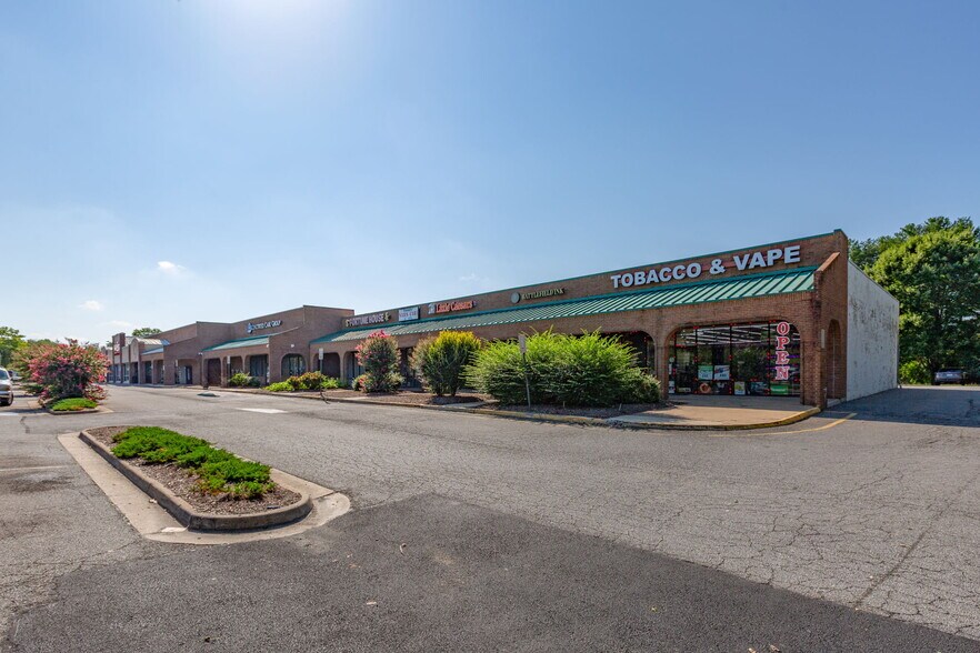 More Photos Of 282 Deacon Rd, Fredericksburg Storefront For Lease