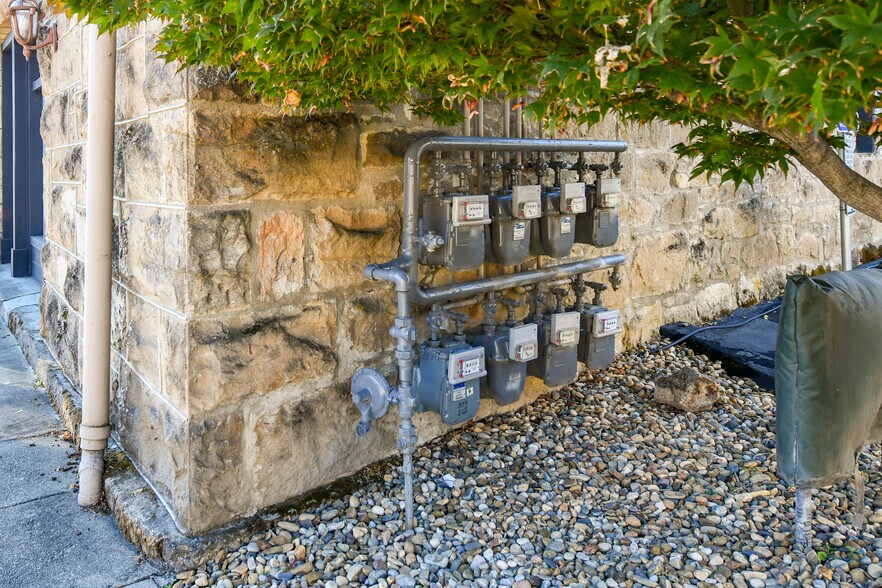 More Photos Of 1417 Railroad Ave, Saint Helena Medical For Sale