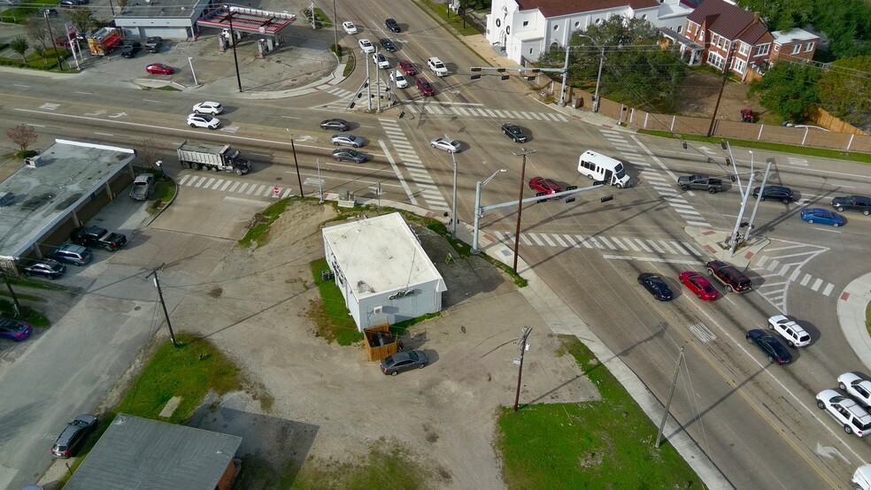 More Photos Of 4302 Highway 3, Dickinson Freestanding For Sale