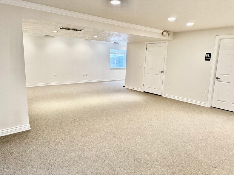 More Photos Of 1098-1100 E South Union Ave, Midvale Office For Lease