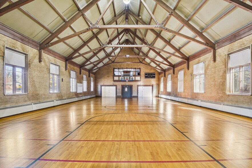 More Photos Of 1100 Upham St, Lakewood Schools For Lease