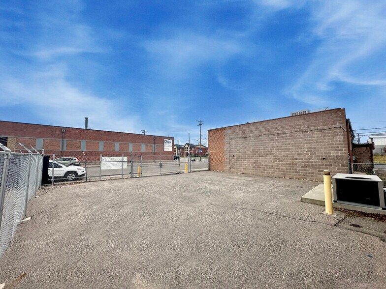More Photos Of 1127 W 46th Ave, Denver Warehouse For Lease