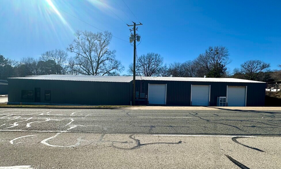 More Photos Of 4601 Judson Rd, Longview Warehouse For Sale