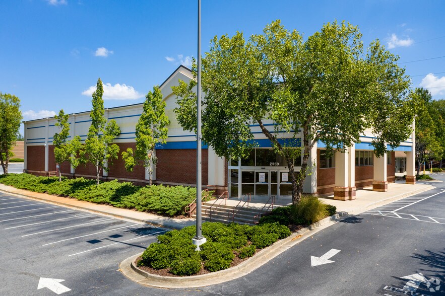 More Photos Of 2300 Holcomb Bridge Rd, Roswell Unknown For Lease