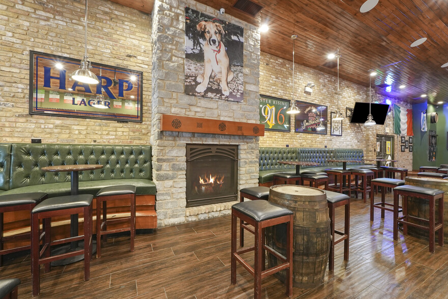 More Photos Of 10618 S Western Ave, Chicago Bar For Sale