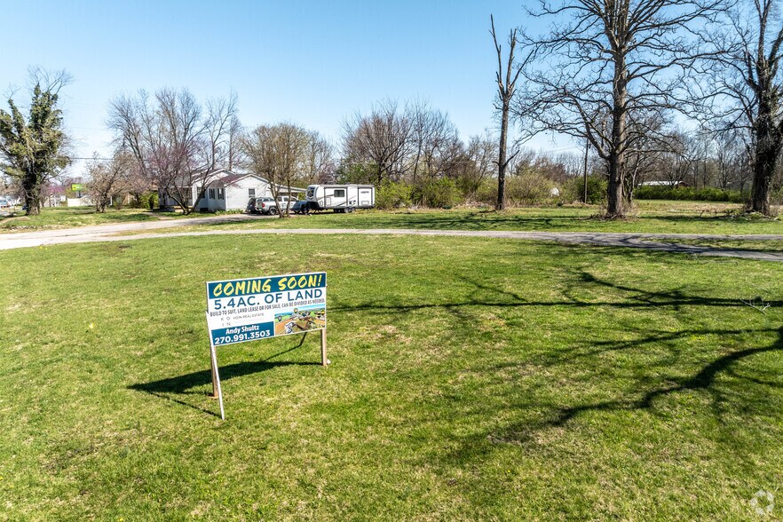 More Photos Of 577 S Main Street, Smiths Grove Land For Sale