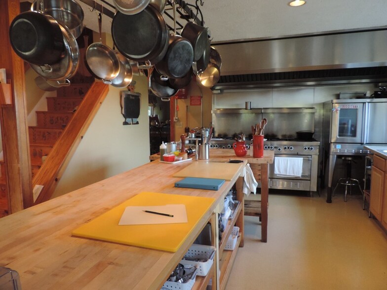 More Photos Of 9013 State Route 414, Lodi Restaurant For Sale