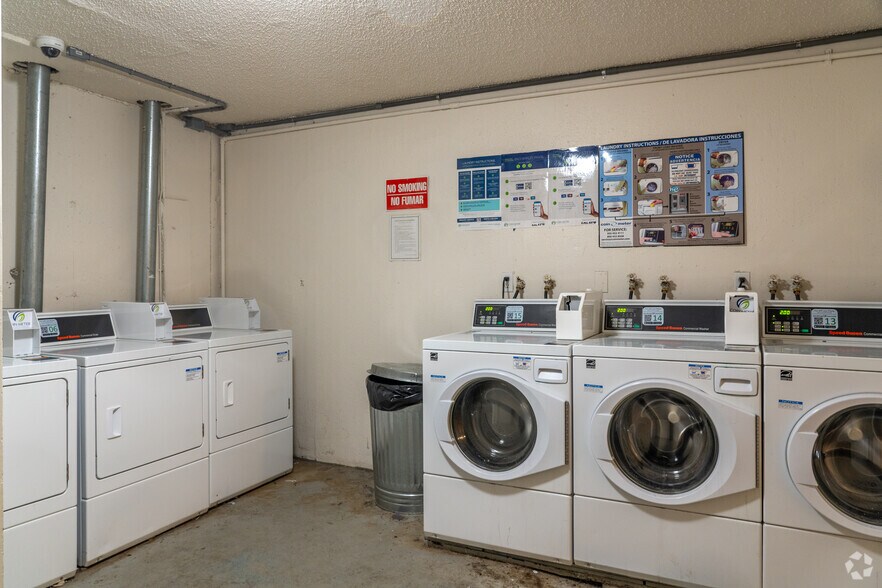 More Photos Of 17014-17062 NE Halsey St, Portland Apartments For Sale