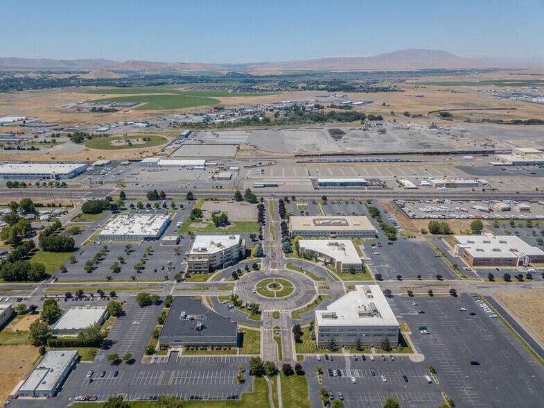 More Photos Of 2425 Stevens Center Pl, Richland Office For Lease