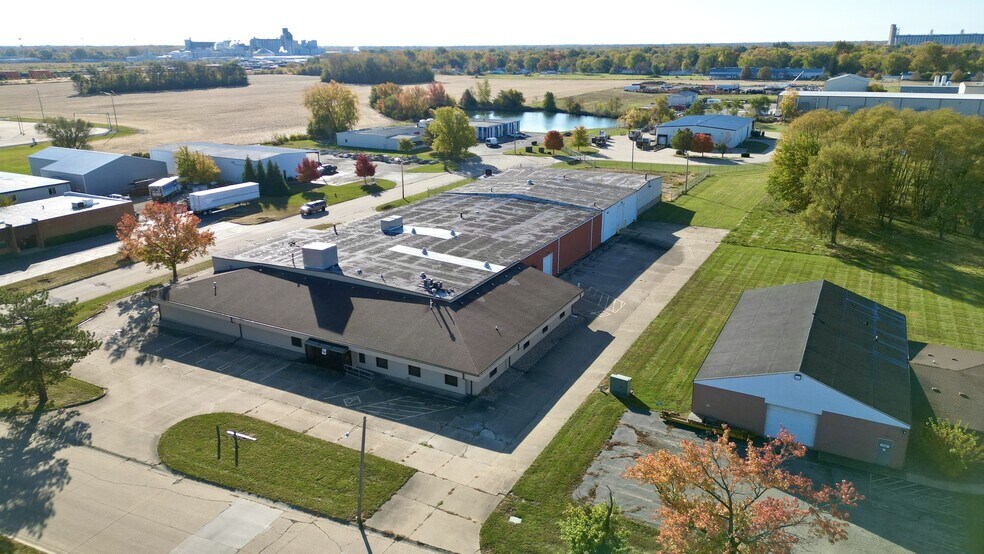 More Photos Of 2881 E Parkway Dr, Decatur Flex For Sale