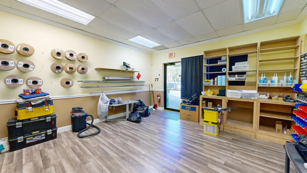 More Photos Of 461 Forrest Ave, Cocoa Warehouse For Lease